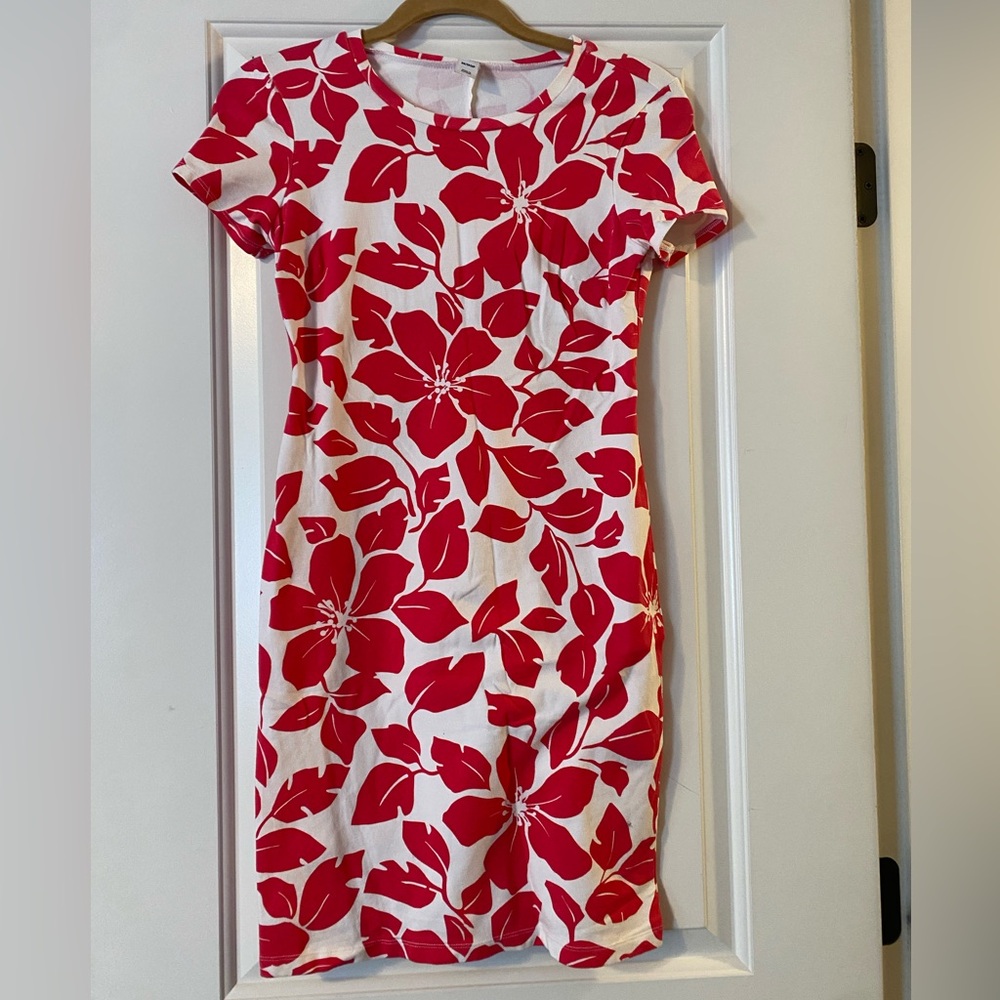 Old Navy Floral Dress in Pink/Red Color